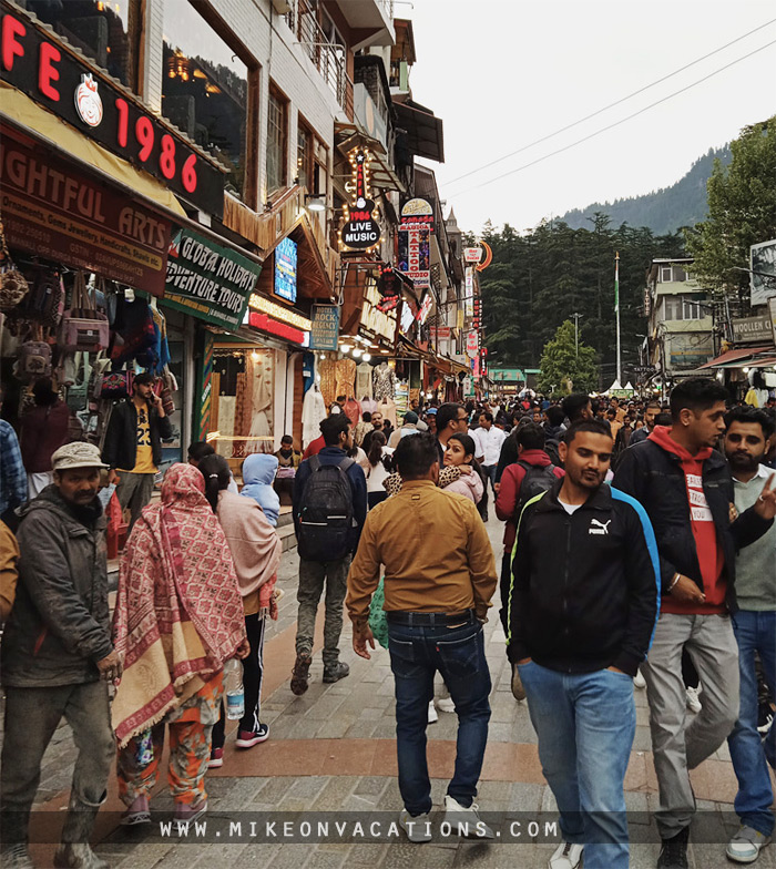Crowded Mall Road Manali busy street tourists