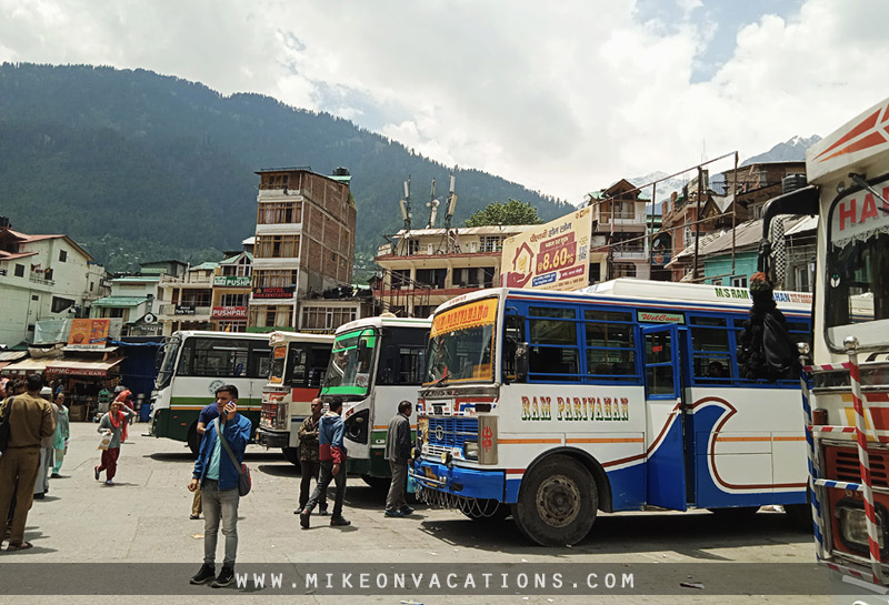 Manali bus station: what to expect on arrival Manali bus station arrival buses passengers Himachal Pradesh India
